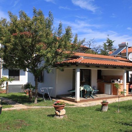 Apartments With A Parking Space Umag - 7666 Экстерьер фото